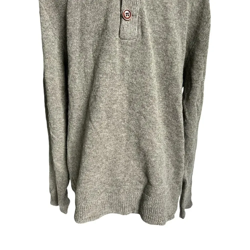 J. Crew Men’s Size Large 100% Lambswool Button‎ Front Mock Neck Sweater